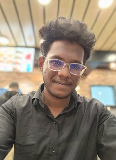 Vardhan, Privacy Performer - Intérprete masculino de adultos in Hyderabad Photo 2 of 4
