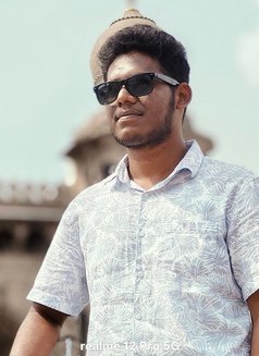 Vardhan, Privacy Performer - Intérprete masculino de adultos in Hyderabad Photo 4 of 4