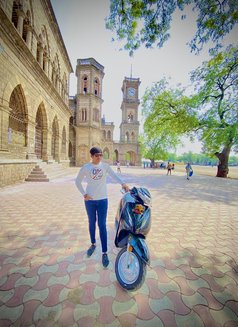 Vardhraj - Male escort in Rajkot Photo 3 of 3