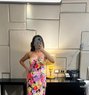 HOT Shivi YOUNG 21 YEARS Single indepent - puta in New Delhi Photo 4 of 4