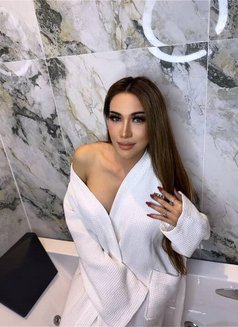 Varonica Thai - Acompañantes transexual in Abu Dhabi Photo 8 of 11