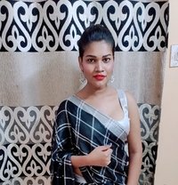 Varsha Active Tool Shimale - Intérprete transexual de adultos in Chennai