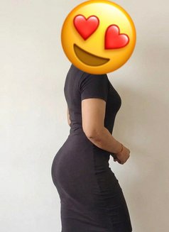 Varsha From Kerala - escort in Sharjah Photo 1 of 4