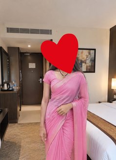 Varsha Independent Girl for Cam & Meet - puta in Hyderabad Photo 3 of 5