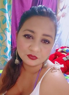 Varsha - escort agency in Bangalore Photo 1 of 4