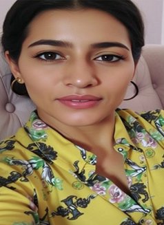 Varsha - dominatrix in Chennai Photo 2 of 3