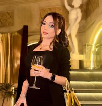 Varsha - puta in Dubai