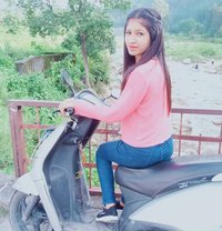 Varsha - puta in Ernakulam