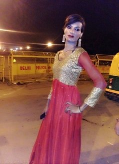 Varsha - Transsexual escort in New Delhi Photo 9 of 9