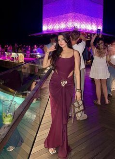 Varsha - escort in Abu Dhabi Photo 2 of 6