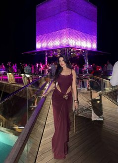 Varsha - escort in Abu Dhabi Photo 3 of 6