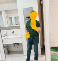 Varun - Male escort in Noida Photo 1 of 4