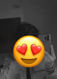 Varun Here Girls and Ladies Only - Male adult performer in Chennai Photo 2 of 2