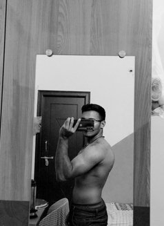 Varun Independent Fuck Bud - Male escort in Bangalore Photo 1 of 3