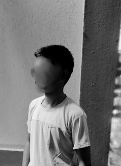 Varun - Male escort in Mumbai Photo 3 of 4