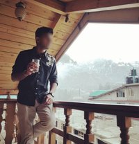 Varun - Male escort in New Delhi