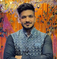 Varun - Male escort in New Delhi