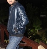 Varun - Male escort in Noida