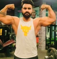 Varun Sood - Male escort in New Delhi