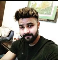 Varun Sood - Male escort in New Delhi