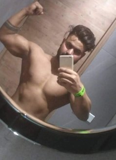 Varun Sood - Male escort in New Delhi Photo 3 of 4