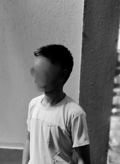 Varunn - Male escort in Mumbai Photo 1 of 3