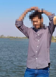 Varuu - Male escort in Bangalore Photo 3 of 3