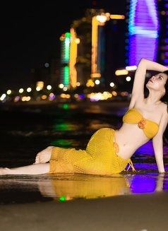 Varya - puta in Da Nang Photo 12 of 15