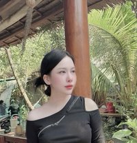 Varya - puta in Da Nang