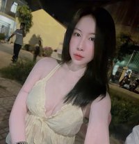 Varya - puta in Da Nang