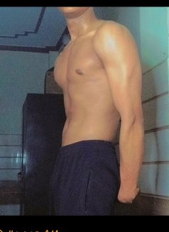 Harsh - Male escort in New Delhi Photo 5 of 7