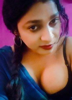 Vasudha Hot Shemale Fun Hitech City - Transsexual escort in Hyderabad Photo 12 of 13