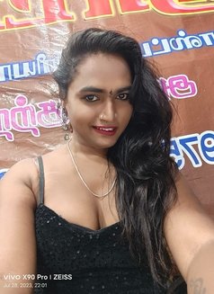 Vasuki - Acompañantes transexual in Chennai Photo 4 of 7