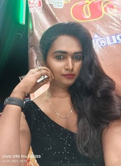 Vasuki - Acompañantes transexual in Chennai Photo 7 of 7