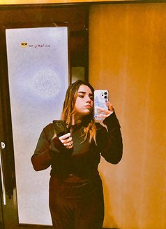 Vbnar - puta in Cairo Photo 2 of 2