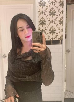 Vechan Ts. Available Now - Transsexual escort in Bali Photo 3 of 16