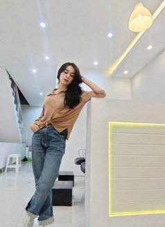 Vechan Ts. Available Now - Transsexual escort in Bali Photo 6 of 16