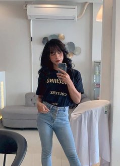 Vechan Ts. Available Now - Transsexual escort in Bali Photo 9 of 16