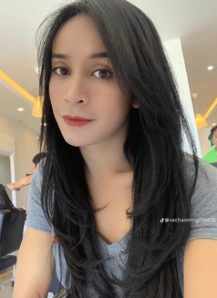 Vechan Ts. Available Now - Transsexual escort in Bali Photo 14 of 16