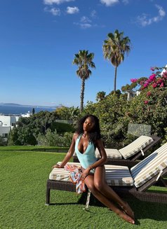Veda - escort in Dubai Photo 1 of 4
