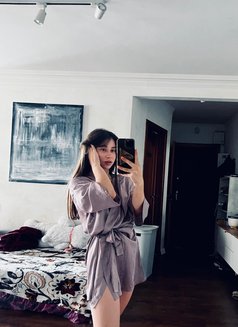 Veda - escort in Dubai Photo 5 of 8