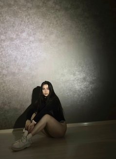 Veda - escort in Dubai Photo 6 of 8