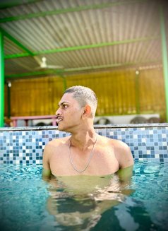 Vedant Dohale - Male escort in Mumbai Photo 1 of 4