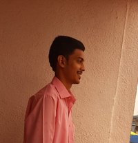 Vedanta - Acompañantes masculino in Pune