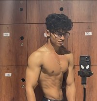 Vedantttt - Male escort in Pune