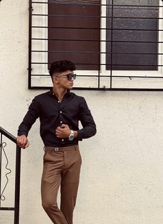 Vedantttt - Male escort in Pune Photo 4 of 5