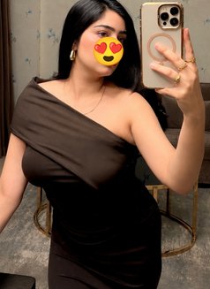 Vedhika Providing Girlfriend Experience - escort in Nagpur Photo 1 of 3