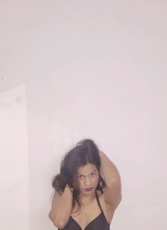 vedii BDSM shemale meet and cum - Acompañantes transexual in New Delhi Photo 14 of 14