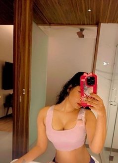 VEDIKA INDEPENDENT (cam & Real Meet) - escort in Mumbai Photo 1 of 1