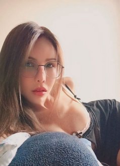 Vee Hot ! - escort in Tokyo Photo 6 of 7